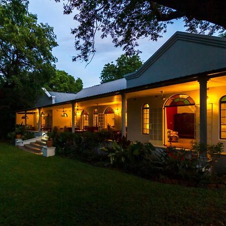 The Courtney Lodge Victoria Falls Exterior photo