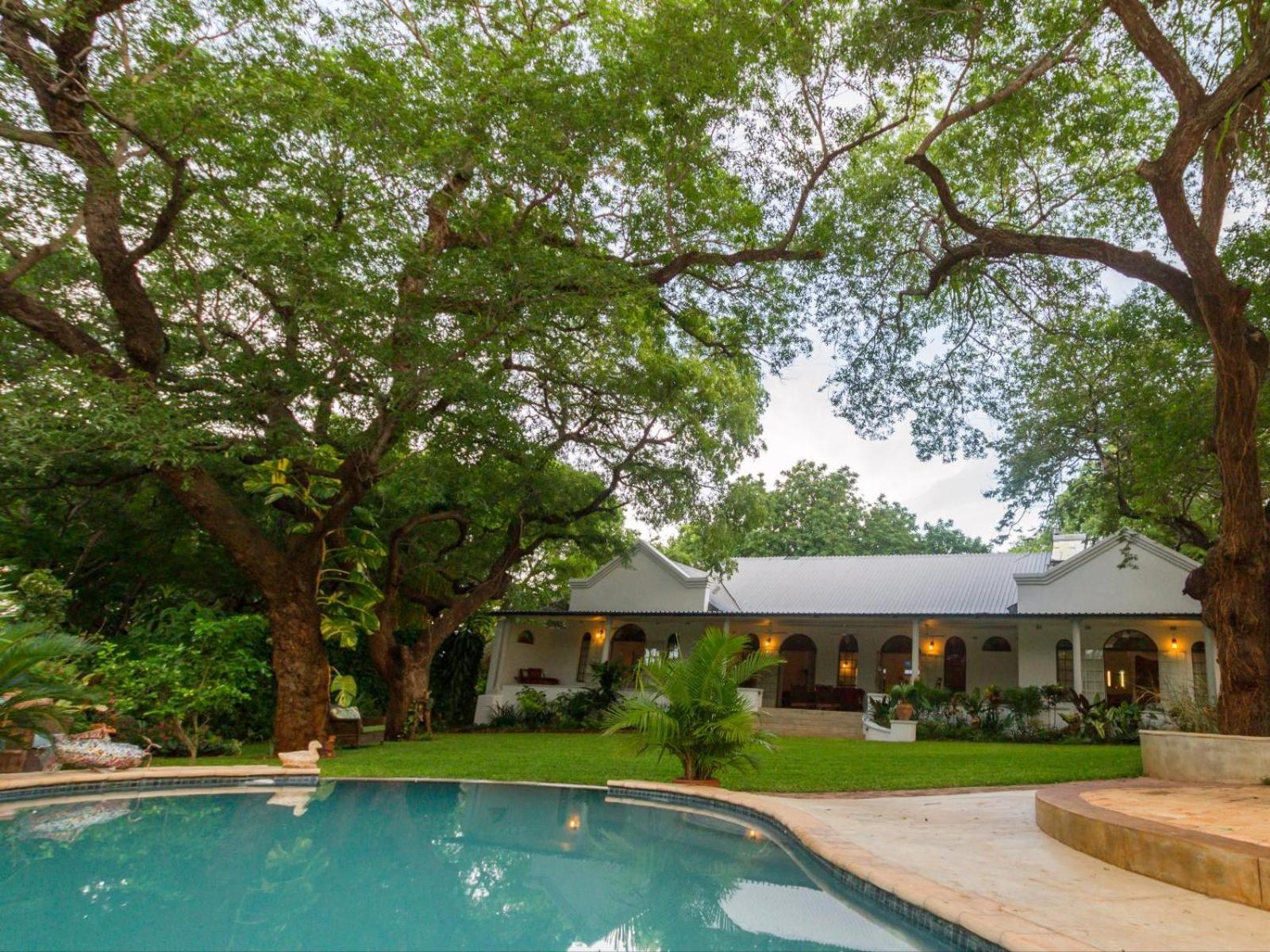 The Courtney Lodge Victoria Falls Exterior photo