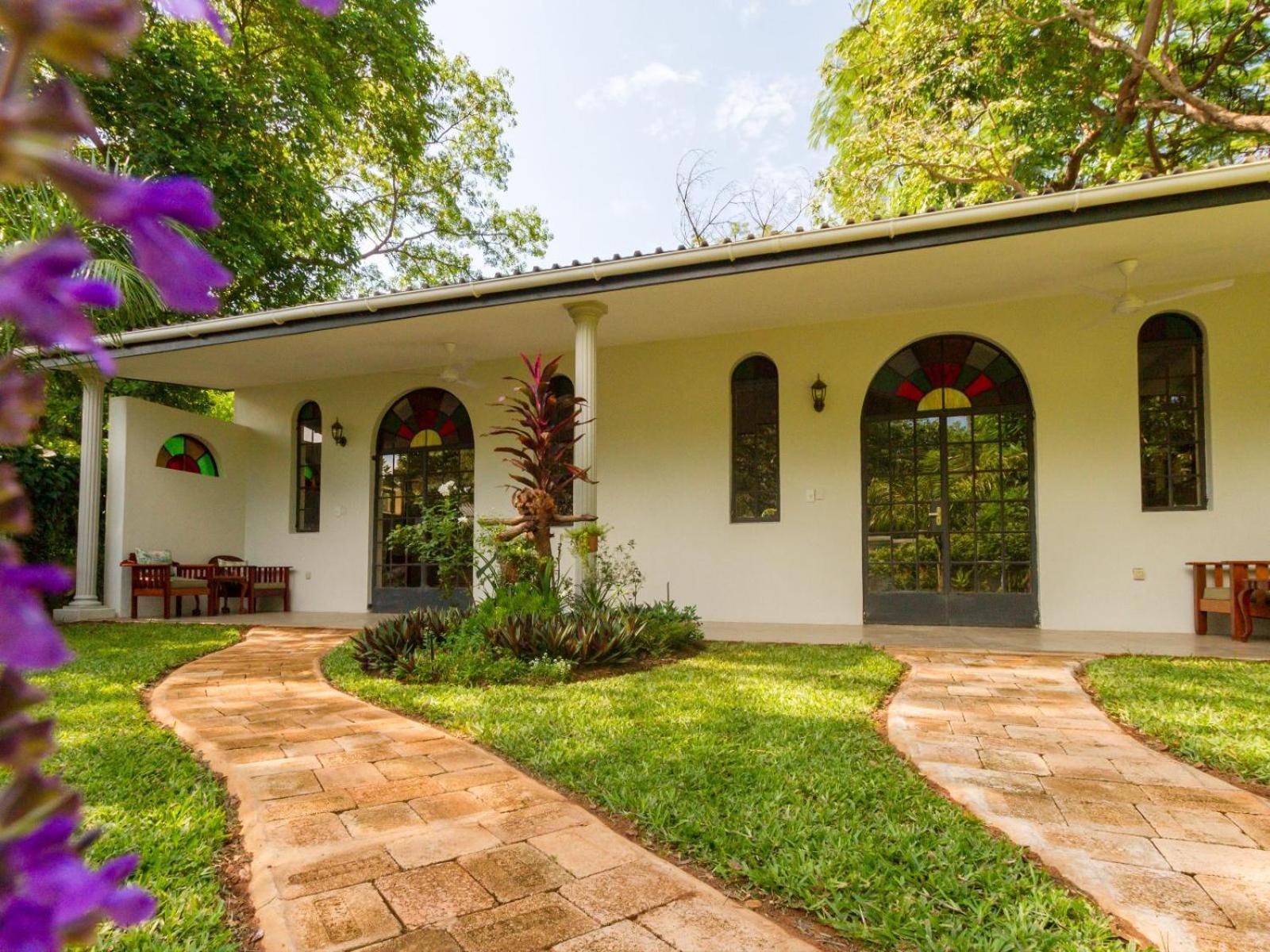 The Courtney Lodge Victoria Falls Exterior photo